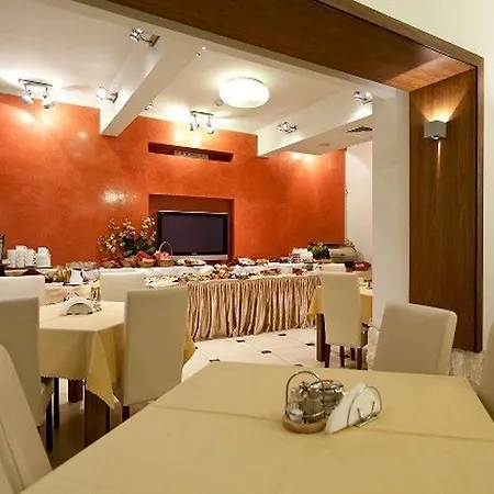 Kazimierz Ii Hotel 3*